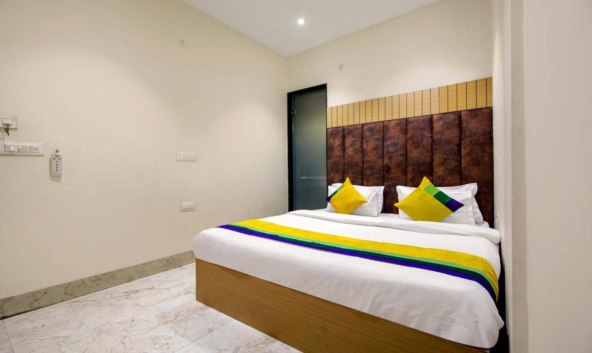 Itsy Hotels Sehdev Residency, Near Golden Temple Amritsar Extérieur photo