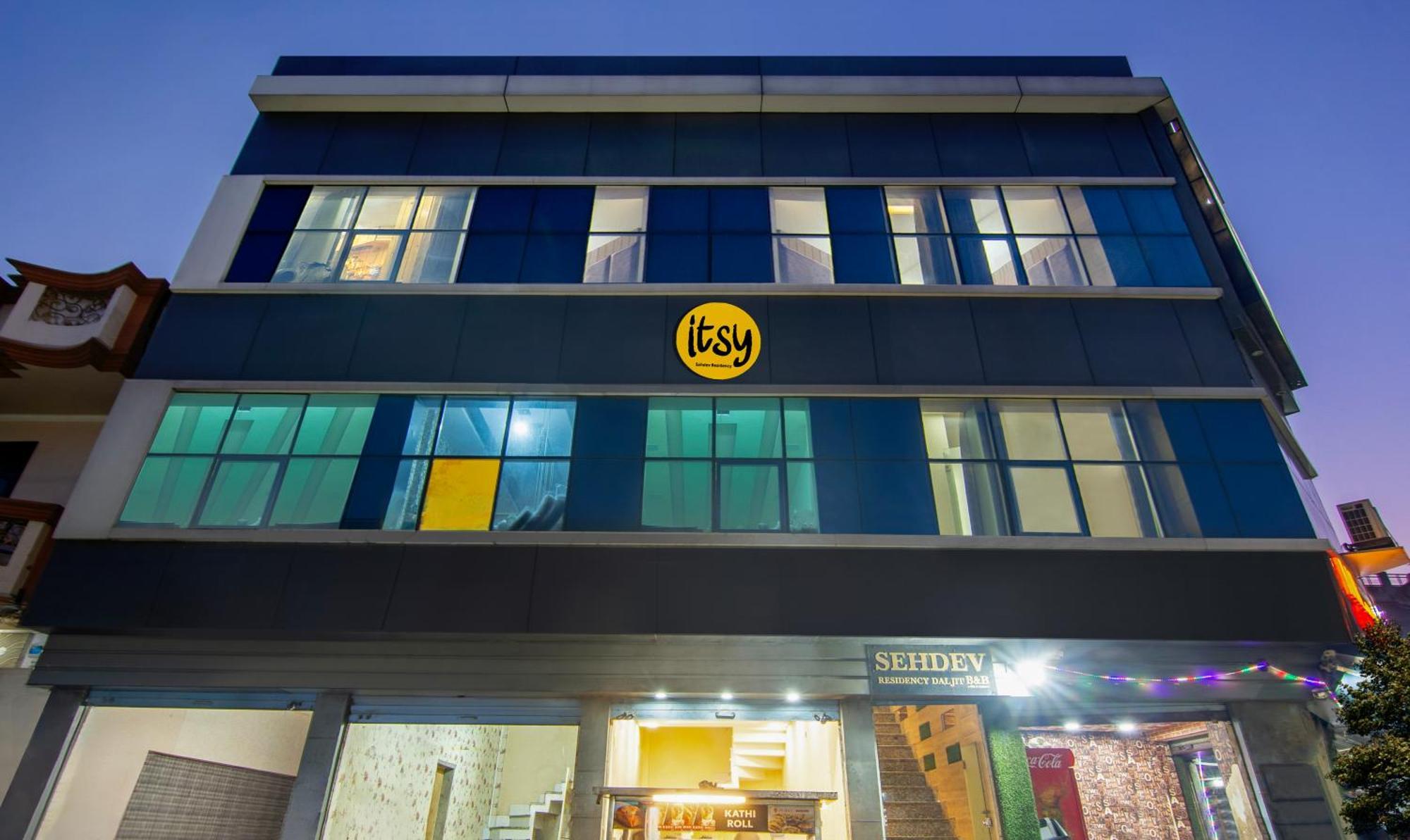 Itsy Hotels Sehdev Residency, Near Golden Temple Amritsar Extérieur photo
